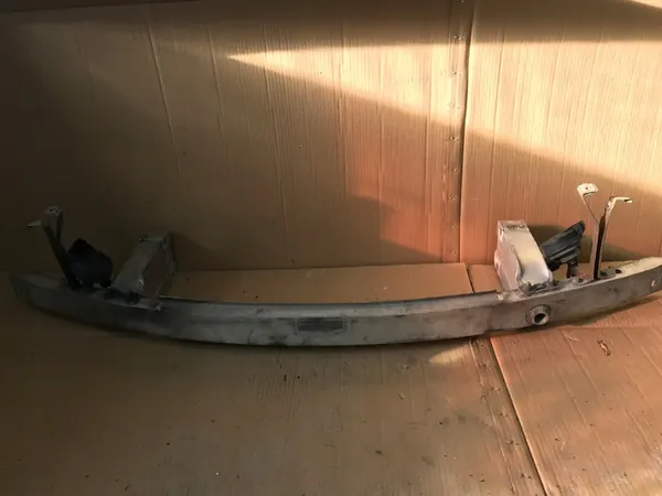 C-KLASA W204 Trave Anteriore + Zone image 2