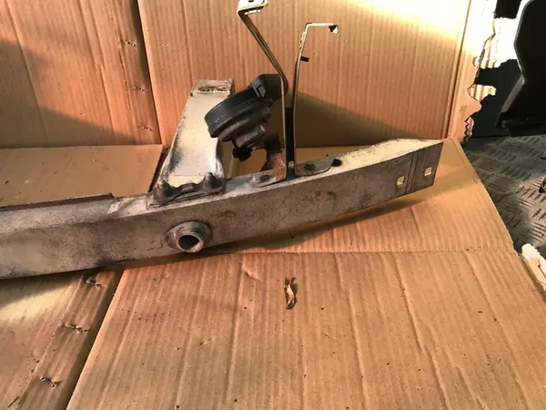 C-KLASA W204 Trave Anteriore + Zone image 3