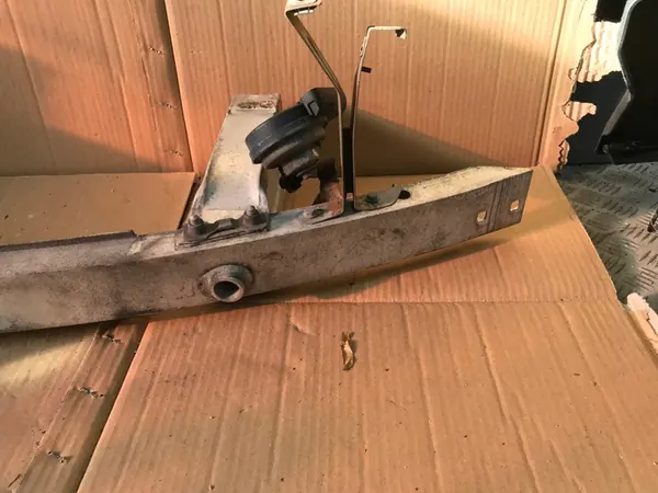 C-KLASA W204 Trave Anteriore + Zone image 4