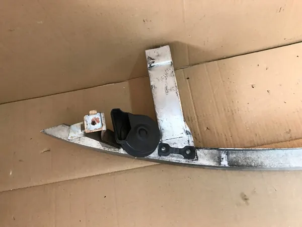 C-KLASA W204 Trave Anteriore + Zone image 8