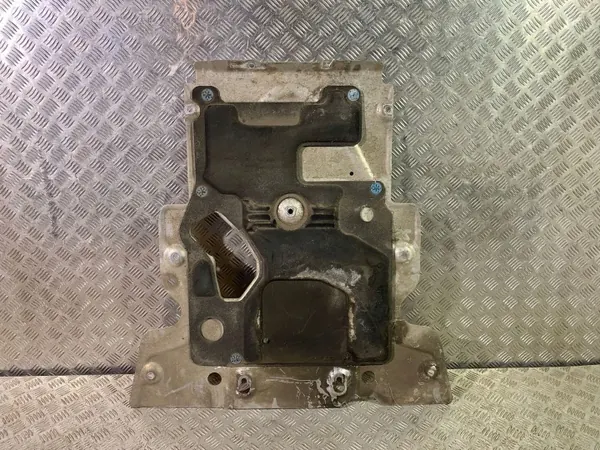 Vaihteiston kansi Land Rover Discovery 5 OEM FPLA5F002AD image 3