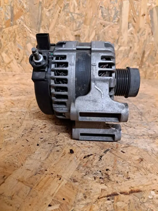 Jeep Generator OEM 68297398AB 2.2D 220Ah Begagnad image 3