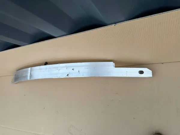 Viga dianteira Tesla Model Y Juniper OEM image 2