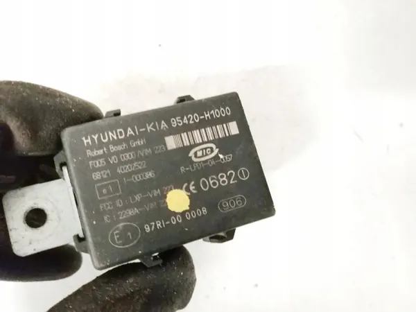 Kia Sportage Immobilizer-computer OEM 95420H1000 image 3