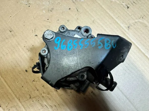 Ohjaustehostimen pumppu Citroen Berlingo III 1.6HDI ZF 9685555580 image 4