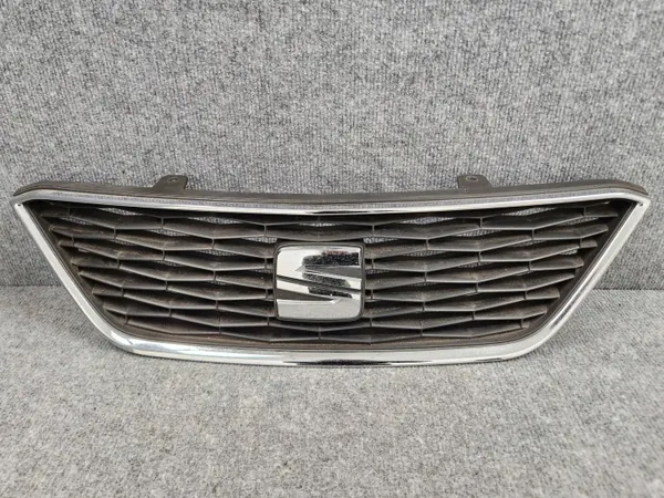 Cache de calandre SEAT Ibiza IV OEM 6J0853654G image 2