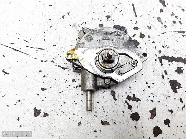 Pompe à vide de frein Mercedes C Class 2006 a2712300965 image 2