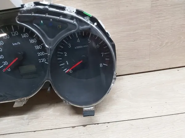 Subaru Forester II SG 2.0 Tachometer OEM image 5