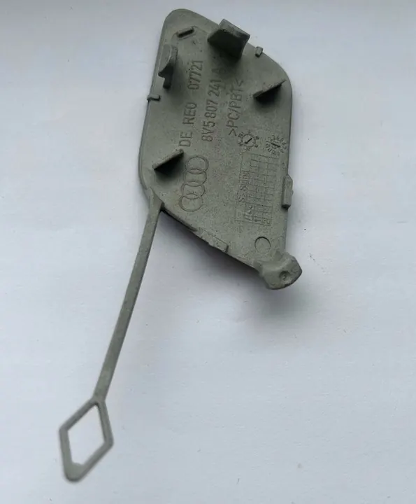 Tapa de parachoques delantero Audi A3 Sedan Cabrio 2013-2016 OEM image 2