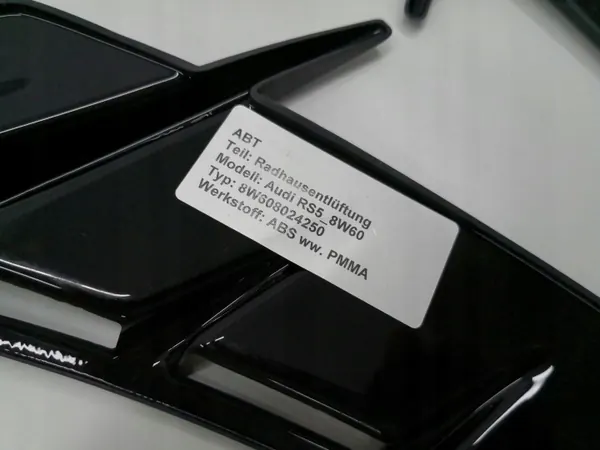 Audi RS5 8W Etu vasen lokasuojus OEM 8W60802450 image 3