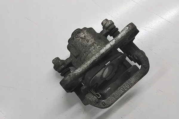 Linker Hinterer Bremssattel NISSAN X-TRAIL (T31) OEM 44011JG00A image 2