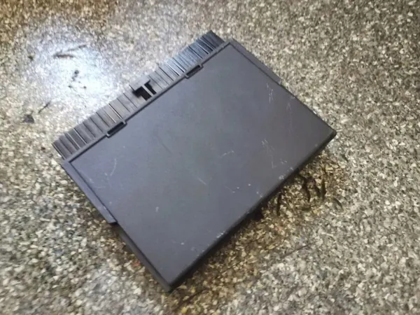 Módulo Confort Jaguar OEM 4X4315K600EC Usado image 3