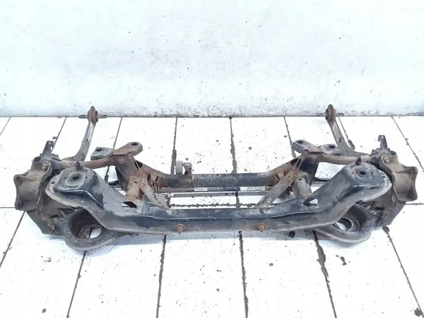 Ford Focus Takaosan jouset OEM BE67405 image 2
