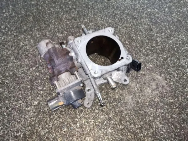 Válvula EGR Subaru usada OEM AA760 2.5L 2010 image 4