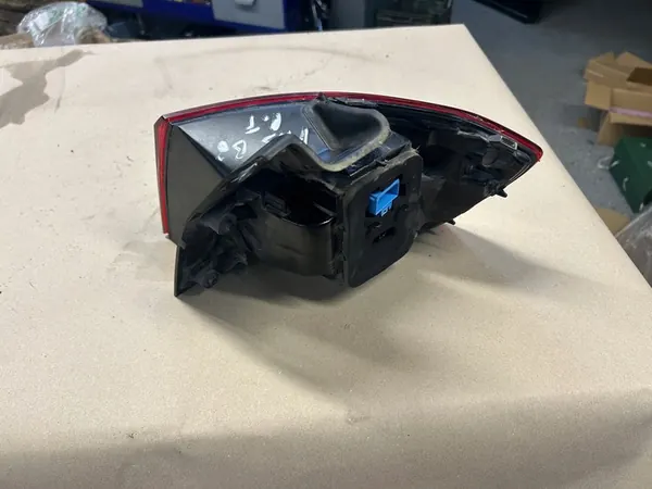 VW PASSAT B8 LUZ TRASERA IZQUIERDA LED 3G9945207K image 4