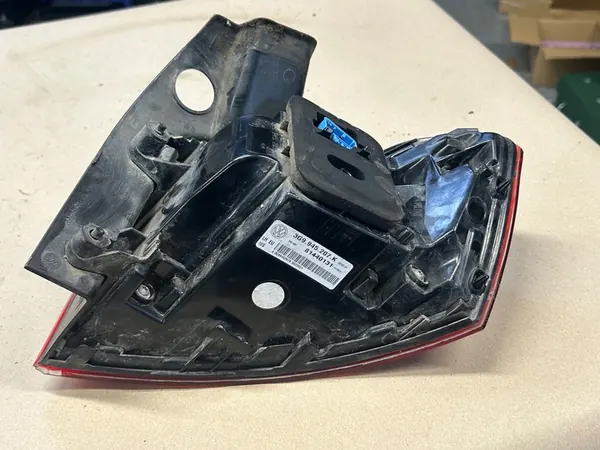 VW PASSAT B8 LUZ TRASERA IZQUIERDA LED 3G9945207K image 7