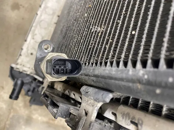 Radiador Audi A7 Sportback 2013 image 10