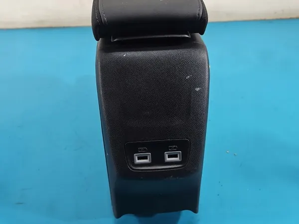 Accoudoir tunnel OEM 98233777280 pour Peugeot 2008 II image 7