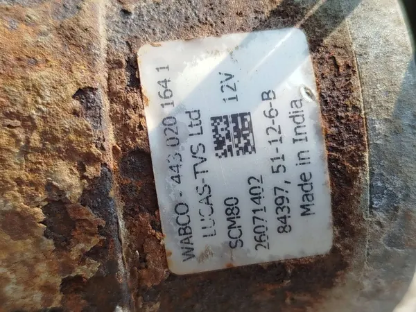 2011 BMW 5 GT F07 Rear Air Suspension Compressor image 9