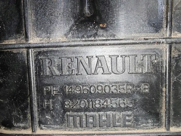 Filtre à charbon Boîtier 0.9 900 TCE Renault Captur I image 5