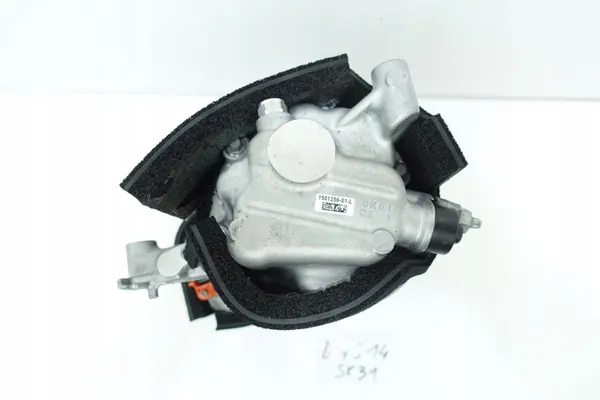 Compresseur AC Tesla OEM 1502213-00-C pour Modèle 3/Y image 5