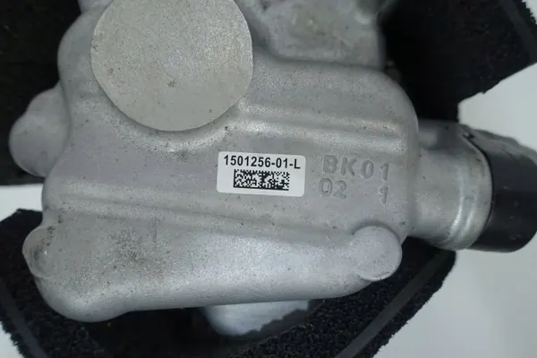 Compresseur AC Tesla OEM 1502213-00-C pour Modèle 3/Y image 6