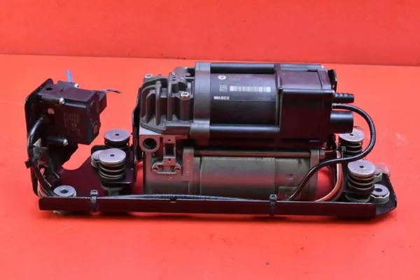 Pompe compresseur suspension OEM 6789450 pour BMW F10/F11 image 2