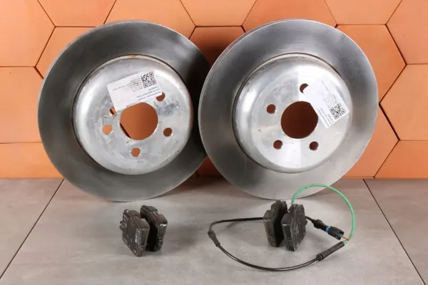 Jeu Disques & Plaquettes Frein Arrière BMW OEM 6883979 image 3