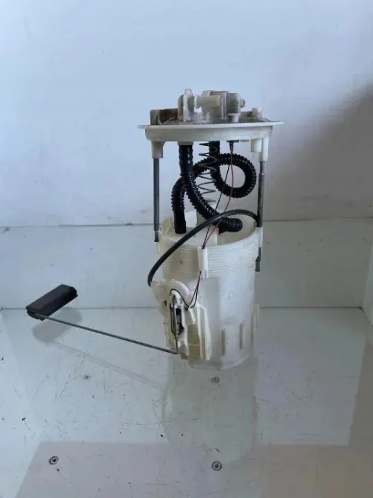 Renault OE 8200008529 Bränslenivåsensor - Begagnad image 3