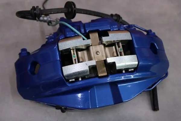 Système de freinage BMW M-Package OEM 6891273 image 9