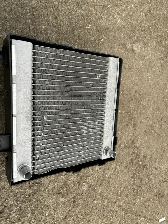Vattensradiator Mercedes AMG A0995003203 image 10
