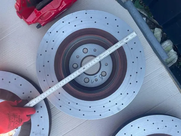 Freios Dianteiros Maserati Ghibli Discos Pastilhas Pinças OEM image 9