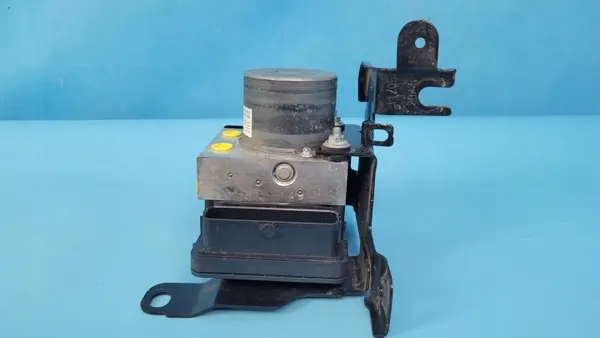 Bomba ABS OEM 9827551180 para Peugeot 508 II image 5