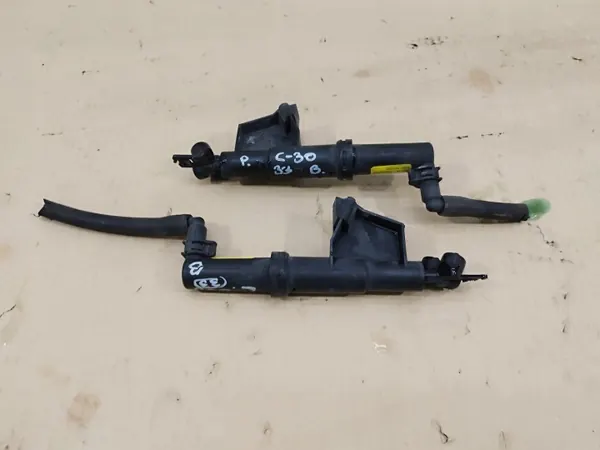 Ajovalopesuri vasen+oikea etu Volvo C30 OEM 30661085 image 2