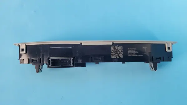 Tesla Model 3 Sisätilavalo OEM 1092573-00-L image 9