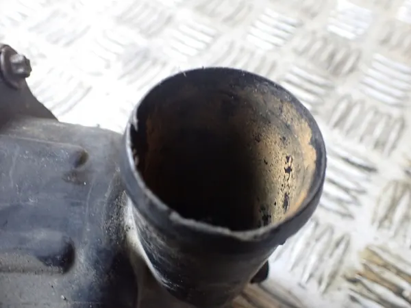 Vattenpump Audi Q7 I 4L 4.2 V8 FSI image 5