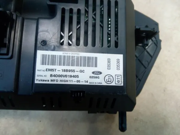 Ford Kuga MK2 radionäyttö OEM EM5T-18B955-GC image 5