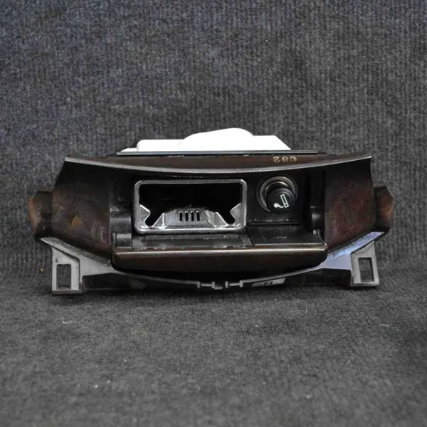 Cendrier Lexus LS OEM 1A421027G - État d'occasion image 2