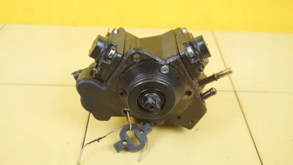 DOBLO COMBO NEMO MITO 1.3 M-JET Brandstofpomp 0445010311 image 4