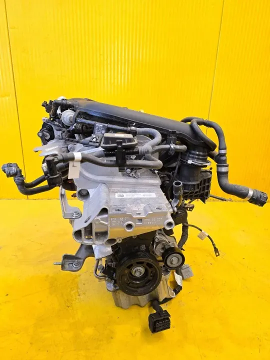 Kokonainen Moottori Audi A1 82A 1.0 TFSI 110km image 6