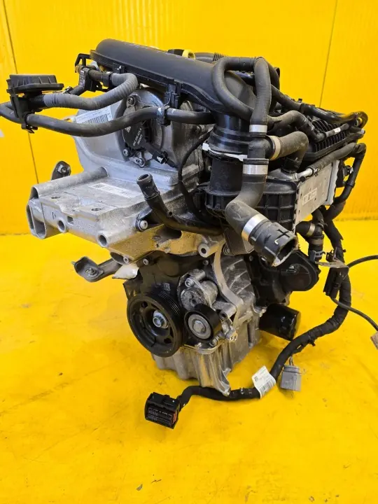 Kokonainen Moottori Audi A1 82A 1.0 TFSI 110km image 7