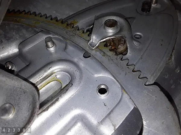 Regulador de janela Ford OEM RH965088 - Usado image 9
