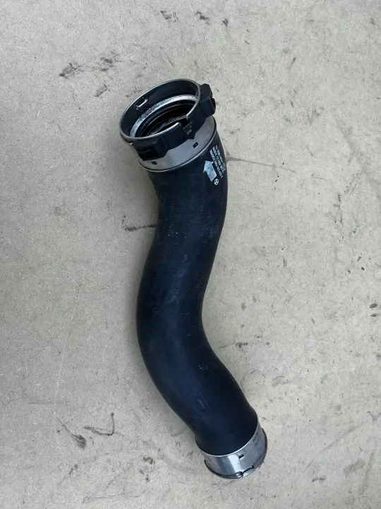 Conducto de aire Mercedes OEM A2045284682 - Usado image 3