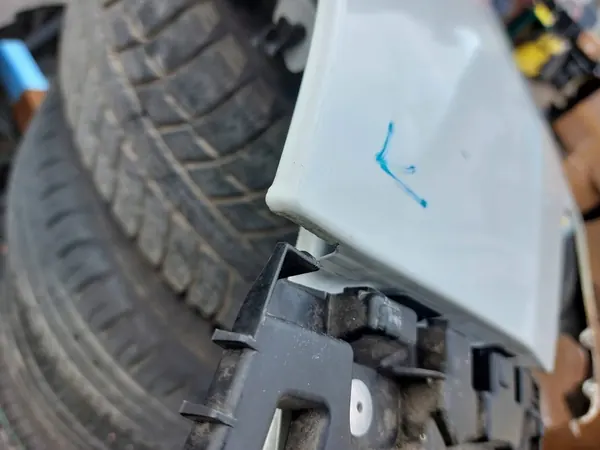 Vänster Framskärm Dacia Lodgy Dokker image 5