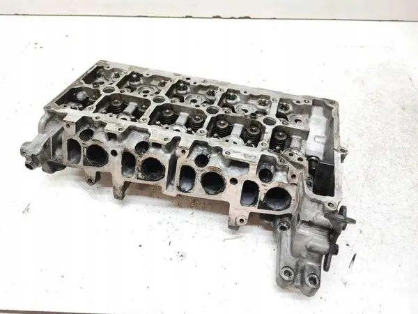 Cabeça de Cilindro BMW OEM 8513709 para Motor B47 image 2