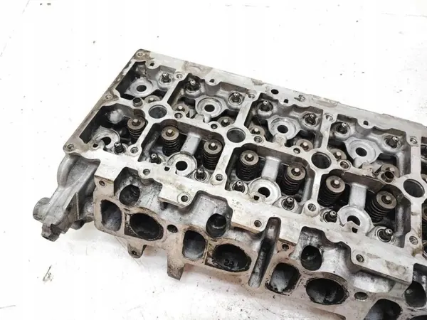 Cabeça de Cilindro BMW OEM 8513709 para Motor B47 image 3