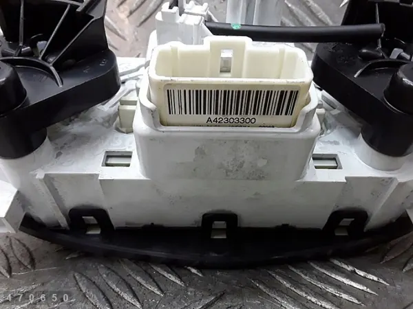 Module de climatisation Dacia OEM a42303300 - Occasion image 5