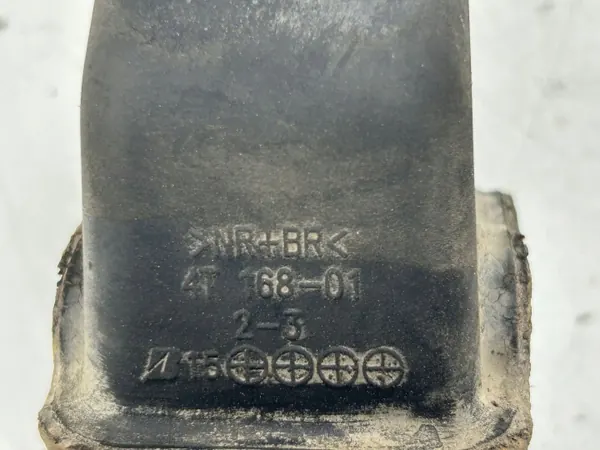 Toyota Hilux Hintere Federdichtung OEM MAM84407 image 6