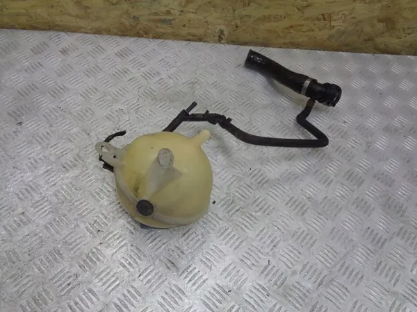 Réservoir de liquide de refroidissement OEM 8Z0121407C Audi A2 image 3