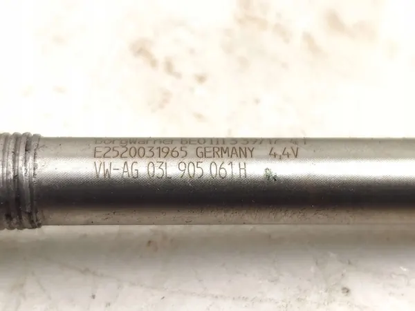 Bougie de préchauffage Audi A5 2.0 TDI 140kW 2017 03L905061H image 7